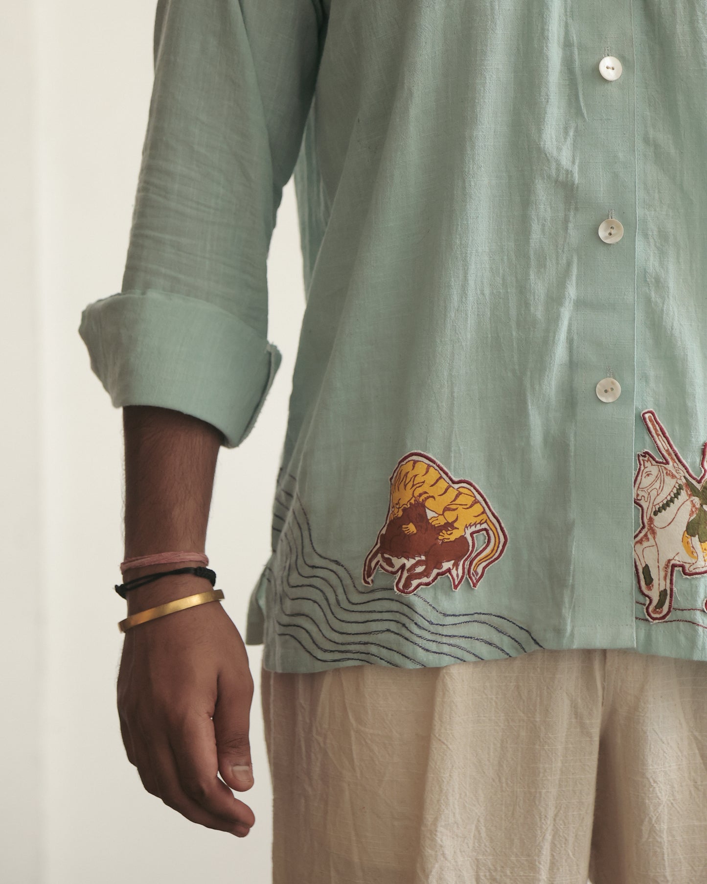 Shikaargah shirt