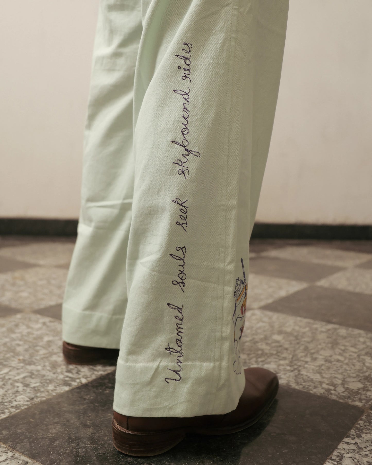 Udta Ghoda Trouser